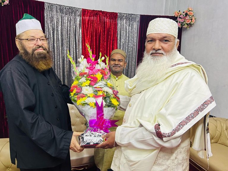 মুন্সীগঞ্জে যরত খাজা গরীবে নেওয়াজ মঈনুদ্দিন চিশতী রহঃ এর ১৮ তম বার্ষিক ওরশ শরীফ উপলক্ষে ওয়াজ ও দোয়ার মাহফিল