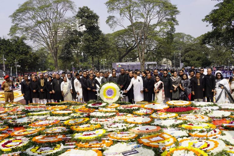 বাংলাদেশ পুলিশ সার্ভিস অ্যাসোসিয়েশনের শ্রদ্ধা নিবেদন