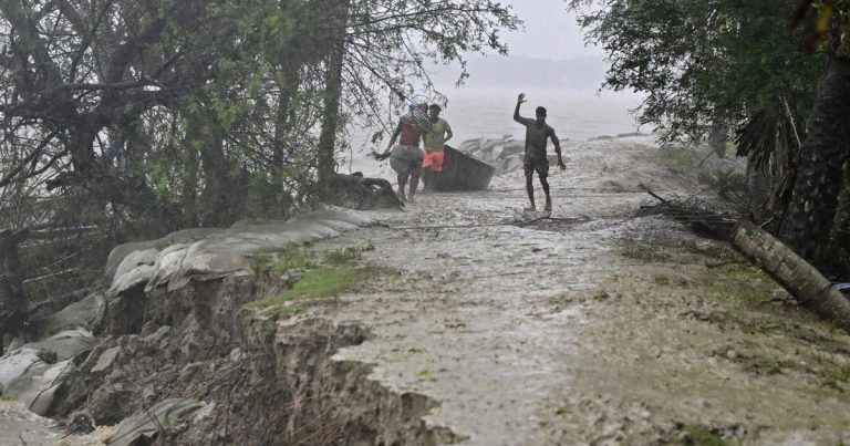 ঘূর্ণিঝড় রেমালের প্রভাব থাকছে মঙ্গলবার রাত পর্যন্ত: আবহাওয়া অধিদপ্তর