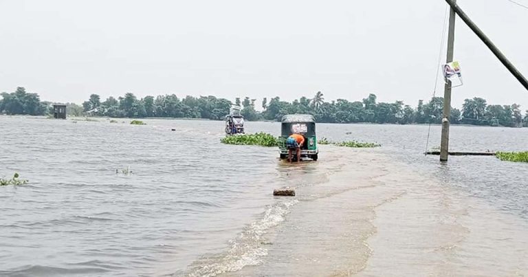 বাড়ছে নদ-নদীর পানি, সুনামগঞ্জে দীর্ঘমেয়াদি বন্যার শঙ্কা