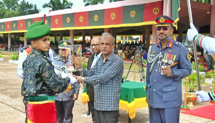 বিসিএস আনসার কর্মকর্তা ও রিক্রুট সিপাহিদের প্রশিক্ষণ সমাপনী